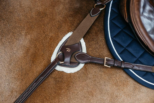 Breastplate Sheepskin Protection Pad 5 Points Dyon