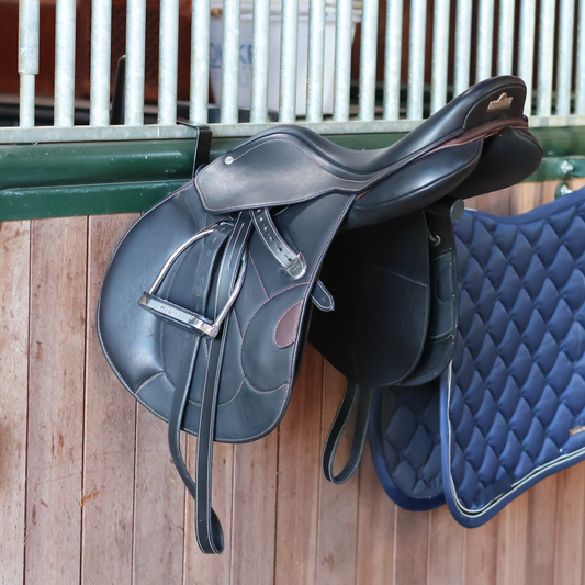 Portable Saddle Rack With Foldable Bar Lamicell